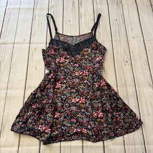 Free People Women's Flower Print Rayon Shirt Top Tunic Size‎ 8 Bobo Sexy